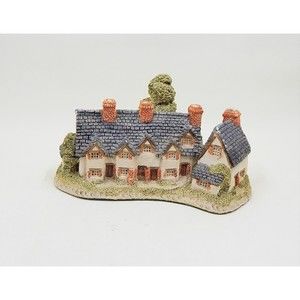 David Winter Cottages Craftsman's Cottage 1985 Great Britain 4-3/4 Inches